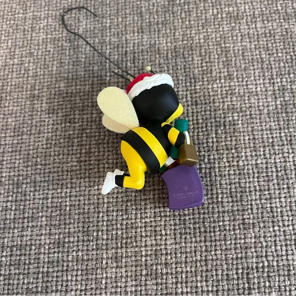 Hallmark Keepsake Christmas Tree Ornament Busy Bee Shopper 2000 Holiday